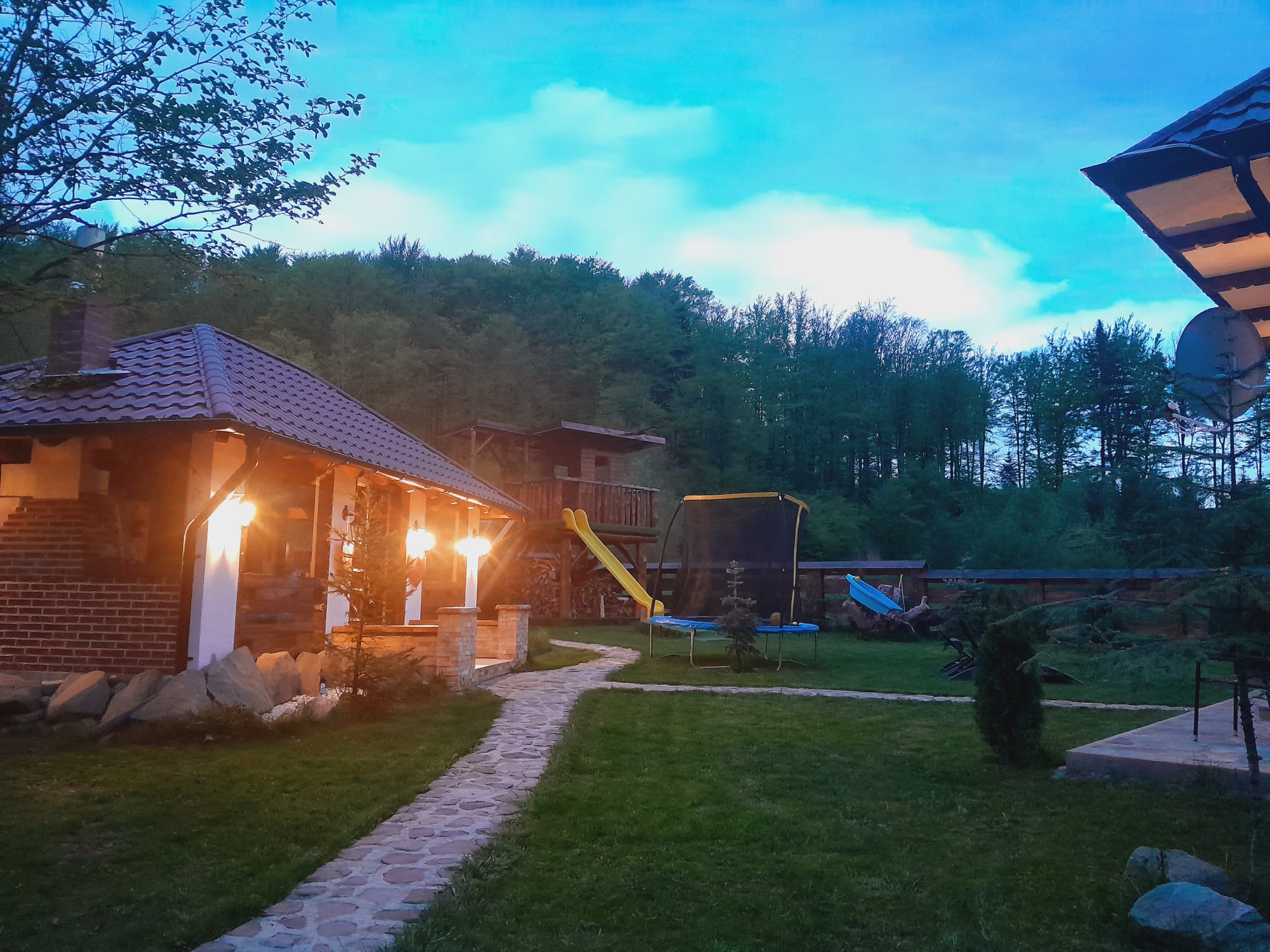 cabana-de-inchiriat-gradaina-3