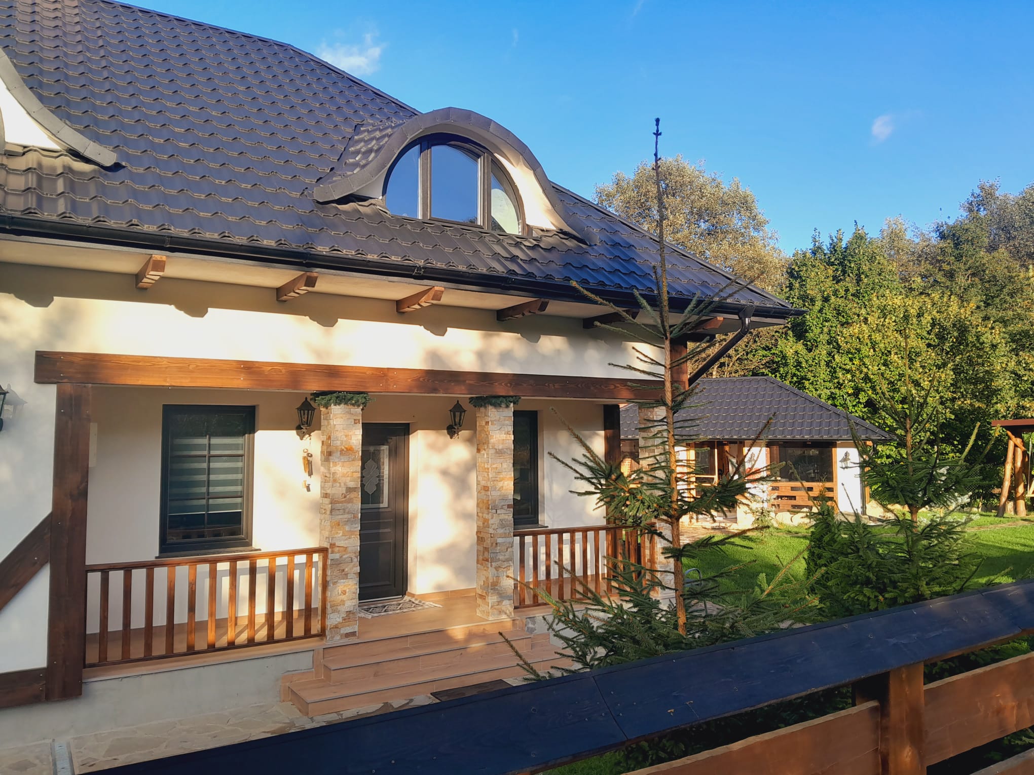 cabana-de-inchiriat-intrare-4
