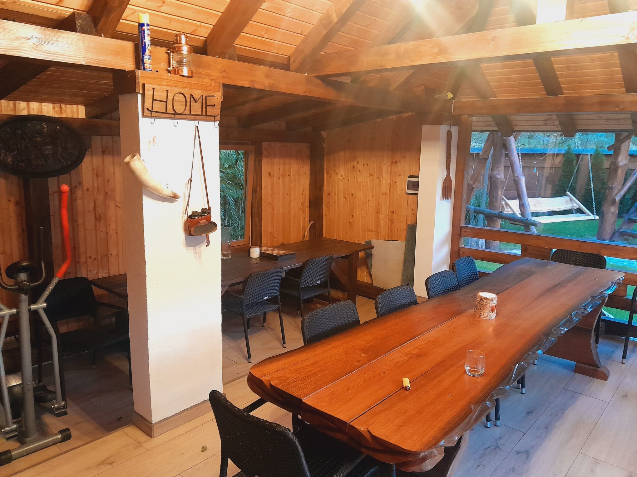 cabana-de-inchiriat-masa
